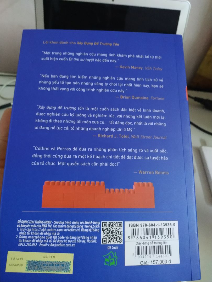 Cuốn sách cực hay cho những ai muốn xây dựng doanh nghiệp. Đặc biệt các bạn khởi nghiệp nên đọc qua nhé. Mình thích nhất phần" Không bao giờ hài lòng với thành quả đạt được". TUYỆT VỜI các bạn ạ:)). Dịch vụ TIKI tốt quá. Mua sách thì rẻ mà lại là sách mới. Anh giao hàng thân thiện, giao siêu nhanh. Cảm ơn Tiki^^