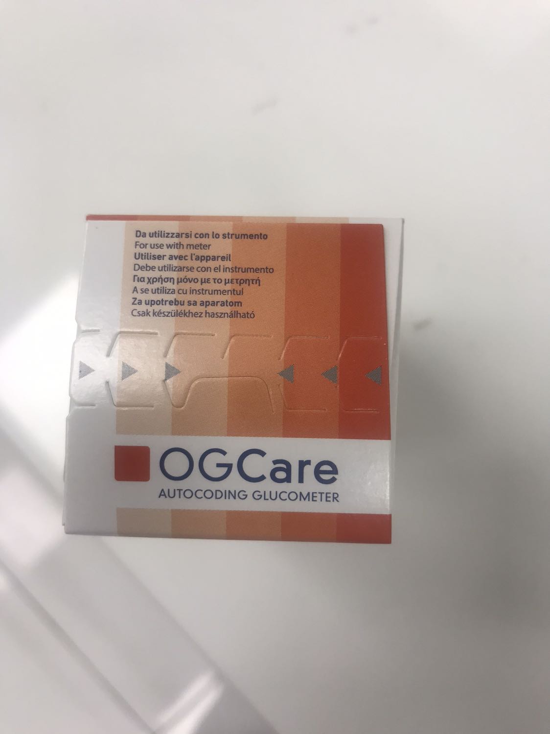 Hộp mới, nguyên seal. Date tới tháng 5/2023.