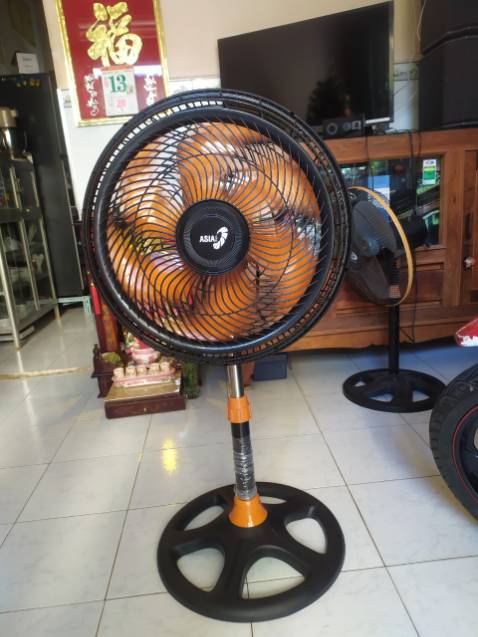 Tiki giao hàng nhanh, quạt mạnh, chất lượng tốt