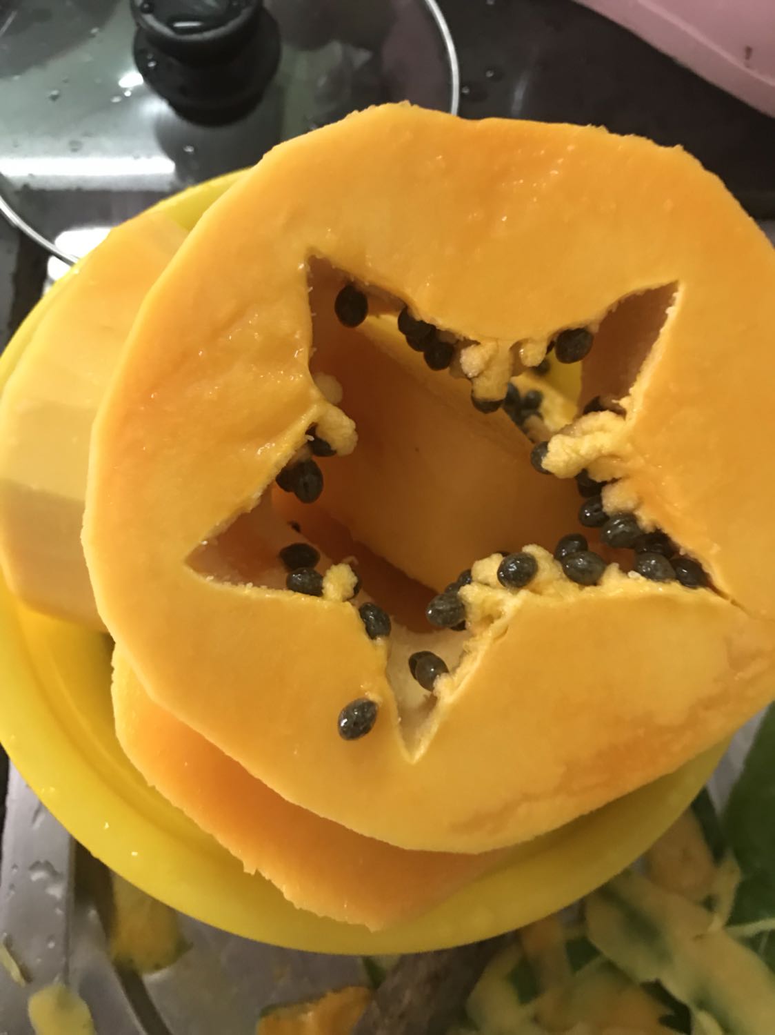 Tiki đăng mua hàng kèm quà tặng nhưng gần 2 tháng mới giao và không có quà tặng kèm sản phẩm, tiki tắt chức năng đánh giá trên sp omo 3,7 kg rồi nên phải đánh giá ở sách này. Xin lổi