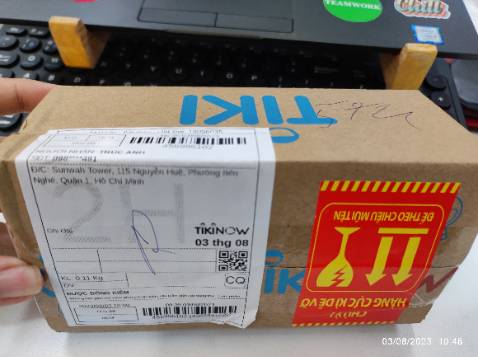 Lần đầu tiên thấy thất vọng về tiki, hộp màu hồng nhãn dán tím daydream nhưng không một ai thắc mắc hay kiểm lại!