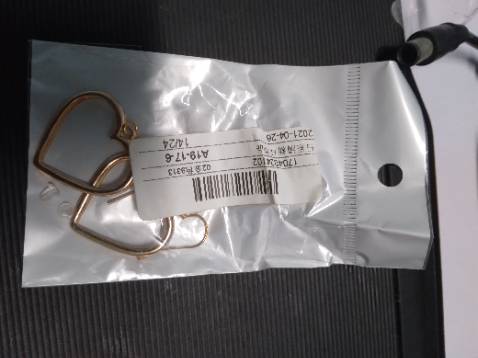 Đóng gói sản phẩm cẩn thận, giao đúng chất now, nhanh, bông tai nhỏ, dễ thương, làm trang trí thì ok Đóng gói sản phẩm cẩn thận, giao đúng chất now, nhanh, bông tai nhỏ, dễ thương, làm trang trí thì ok