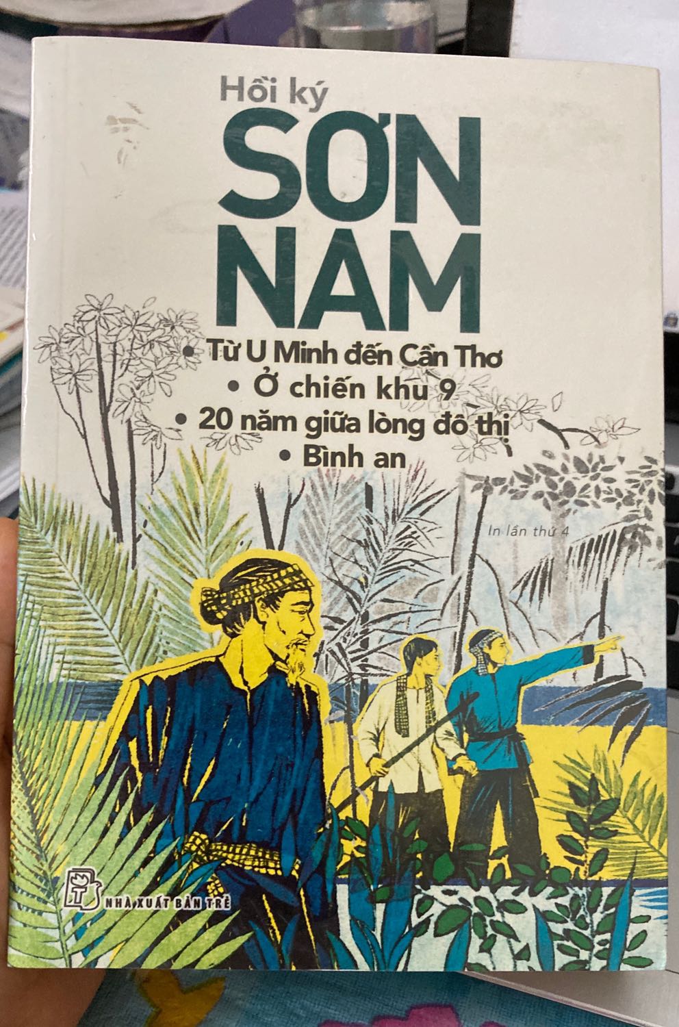 Dày hơn mình nghĩ. Sách có bọc cẩn thận, còn mới tinh!