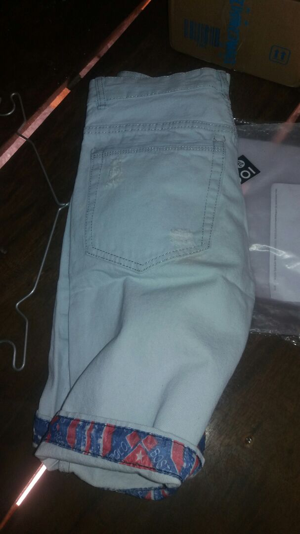 quần đẹp lắm ae ạ mình mua ở shop này nhiều lằm r mua lần nào cũng ăn ý hết cảm ơi shop nhiều nha chúc shop mua mai bán đất