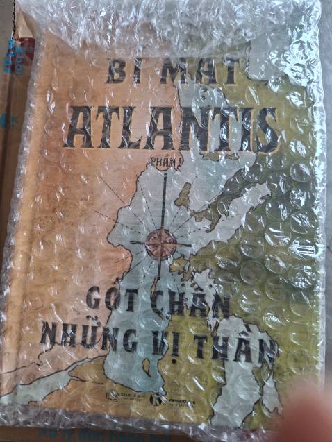 Ai thích tìm hiểu về sự biến mất của đế chế Atlantis thì cuốn sách này sẽ gợi mở cho nhiều giải đáp.