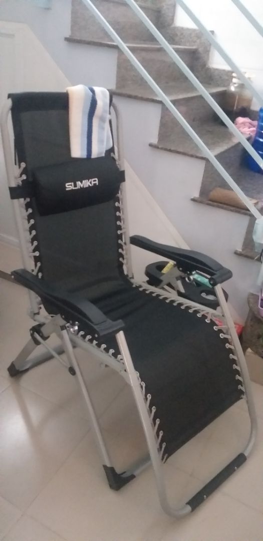 Tầm giá rẻ, chất lượng tốt. Thiết kế nằm/ngồi rất thoải mái. Độ rộng của ghế phù hợp khiến cho việc ngồi cảm thấy rất thích. Độ ngả của ghế rất thích hợp để ngồi thư giãn. Nhân viên hậu mãi chăm sóc/hỗ trợ rất nhiệt tình với thắc mắc và khó khăn của khách hàng. Sản phẩm đáng mua.