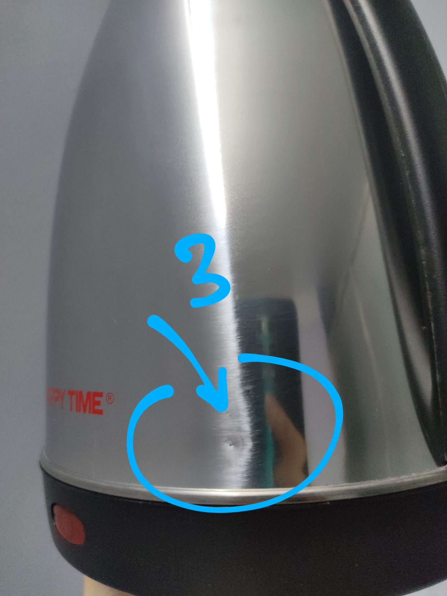 Mới nhận hàng. 👍 ship nhanh, uy tín, đúng hẹn! tiếng nước đun không quá ồn
👎 bên ngoài có bị mấy lỗi như hình. mình không thích ý tưởng đồ rẻ thì có thể sơ sài nên mình cẩn thận edit ảnh cho tiki cải thiện.
mình dùng lun chứ ko đợi đổi trả vì mình gấp dùng lắm rồi.