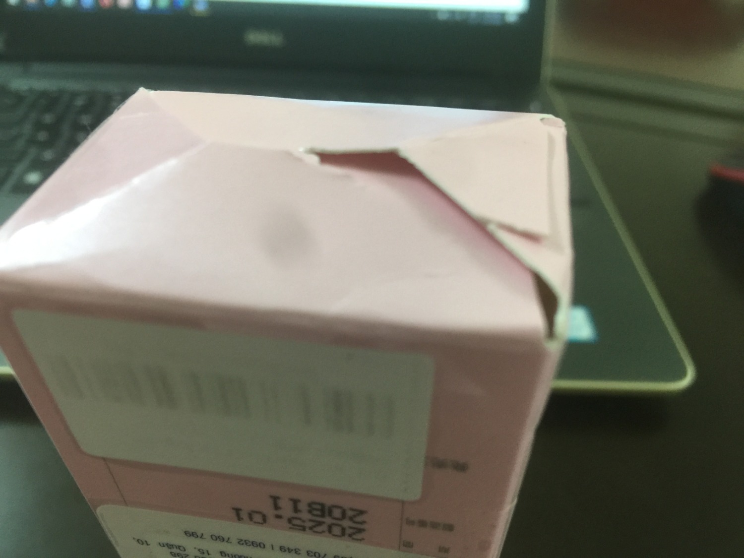 Mình cảm giác hàng không còn mới và đã bị bóc xem. Chất lượng thì chưa dùng nên chưa rõ.
Tiki đóng gói và vận chuyển quá tệ. Hộp bọc hàng rách nát.