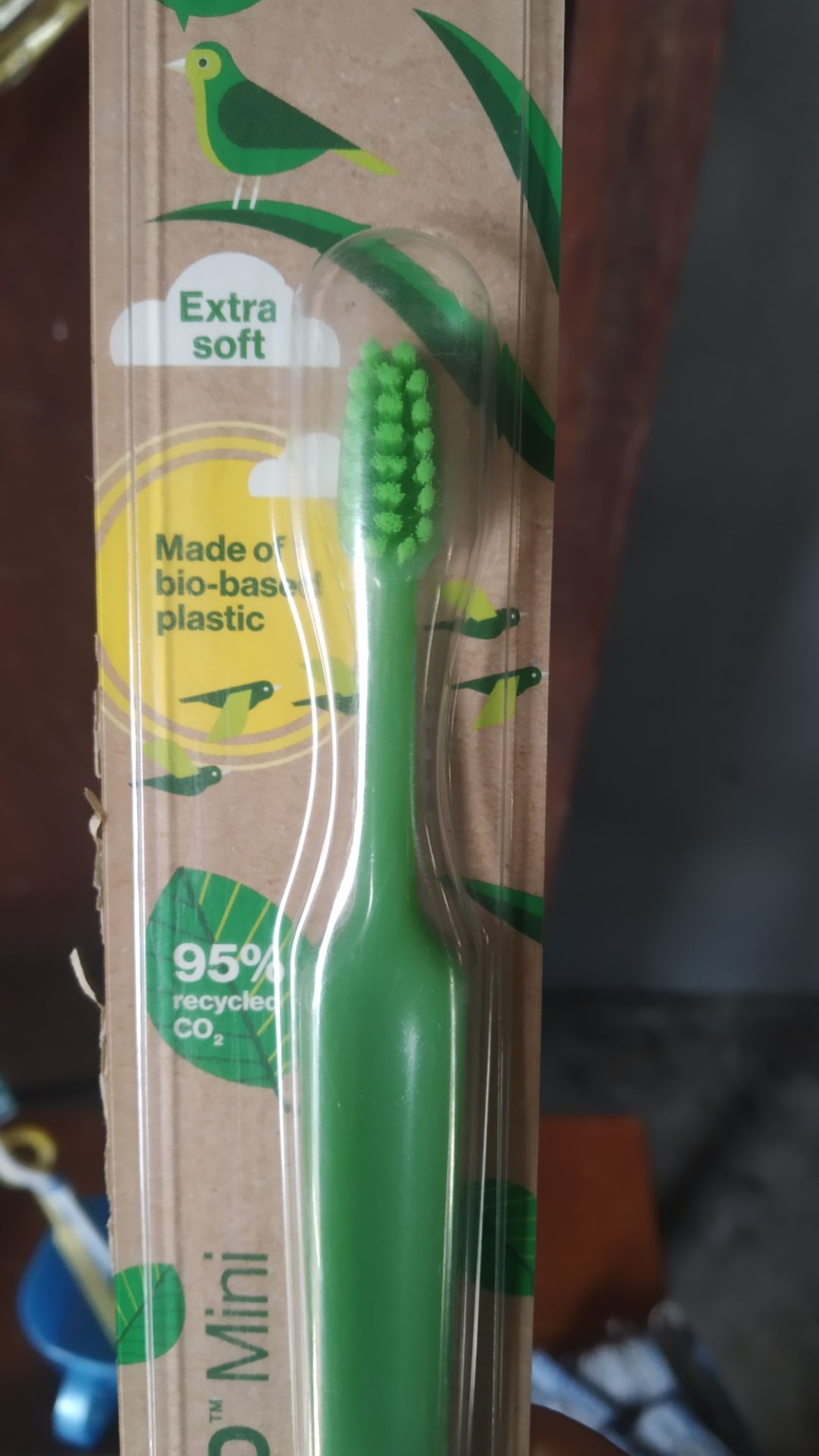 bàn chải nhỏ gọn lợi thế khi chải răng trong cùng, nhưng chải sẽ mất thời gian