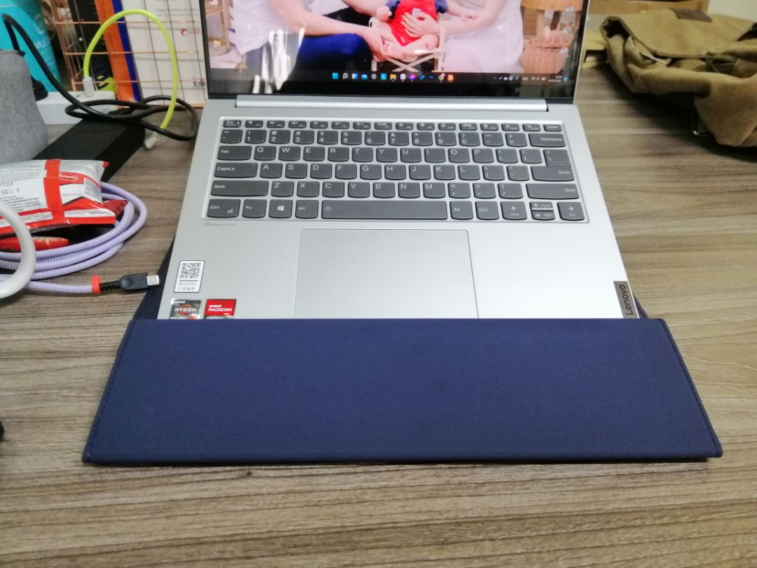 Túi da mềm, màu sắc đẹp, đa năng và tiện ích đúng như mô tả. Shop tư vấn nhiệt tình. Chất lượng đáng đồng tiền