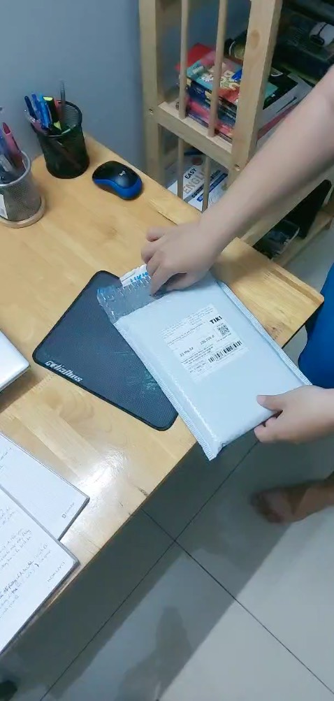 Giao nhanh sách giáo đúng hạn bìa ko bị xướt