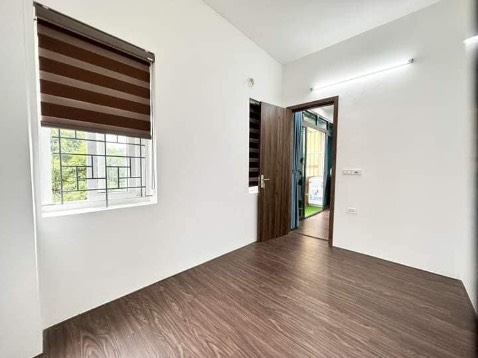 Giờ đến cái cọ nhà wc cũng đẹp như này luôn, mấy cái bàn chải bình thườg ọp ẹp k co nổi 😭😭 rất thích các sản phẩm của shop này, sợi silicon dầy siêu to khổng lồ ngoáy vài cái là sạch. Cốc để nước tẩy nhựa chắc chắn, cầm nhẹ tay, thấy có cả loại gắn tường nữa nhỉ. Cực kỳ hài lòng