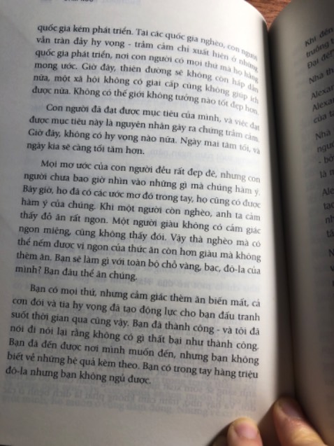 Chất lượng giấy tốt .giao hàng nhanh .nội dung sách đáng để suy ngẫm. Chúc tiki Buôn may bán đắt