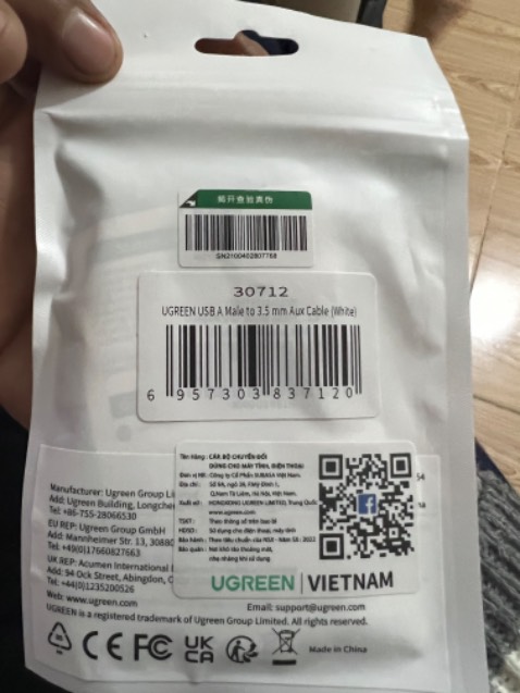 Giao hàng đúng hẹn, sản phẩm mới nguyên nhãn mác, máy mình có sẵn card sound rồi nhưng cắm cái này vào thấy cho ra chất lượng âm thanh tốt hơn hẳn. Giao hàng đúng hẹn, sản phẩm mới nguyên nhãn mác, máy mình có sẵn card sound rồi nhưng cắm cái này vào thấy cho ra chất lượng âm thanh tốt hơn hẳn.