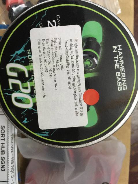 tôi đã mua bên shop một lần trước đây có jack 3.5 đầu chữ L. Lần nầy giao không giống trong hình đăng bán nhé. Shop giao tai nghe có jack 3.5 thẳng, trong khi quãng cáo để bán là đầu jack 3.5 chữ L. Lần nầy chất liệu dây quá mỏng và không giống như lần trước tôi mua!!!!! Chỉ được lần đầu, lần thứ hai bán khác . Nên nhớ ảnh quãng cáo ra sao thì phải bán đúng như vậy thì mới là shop uy tín.( Lần trước, tôi mua dây tai nghecủa shop có màu xanh lá, jack 3.5 có kiểu chữ L...) .