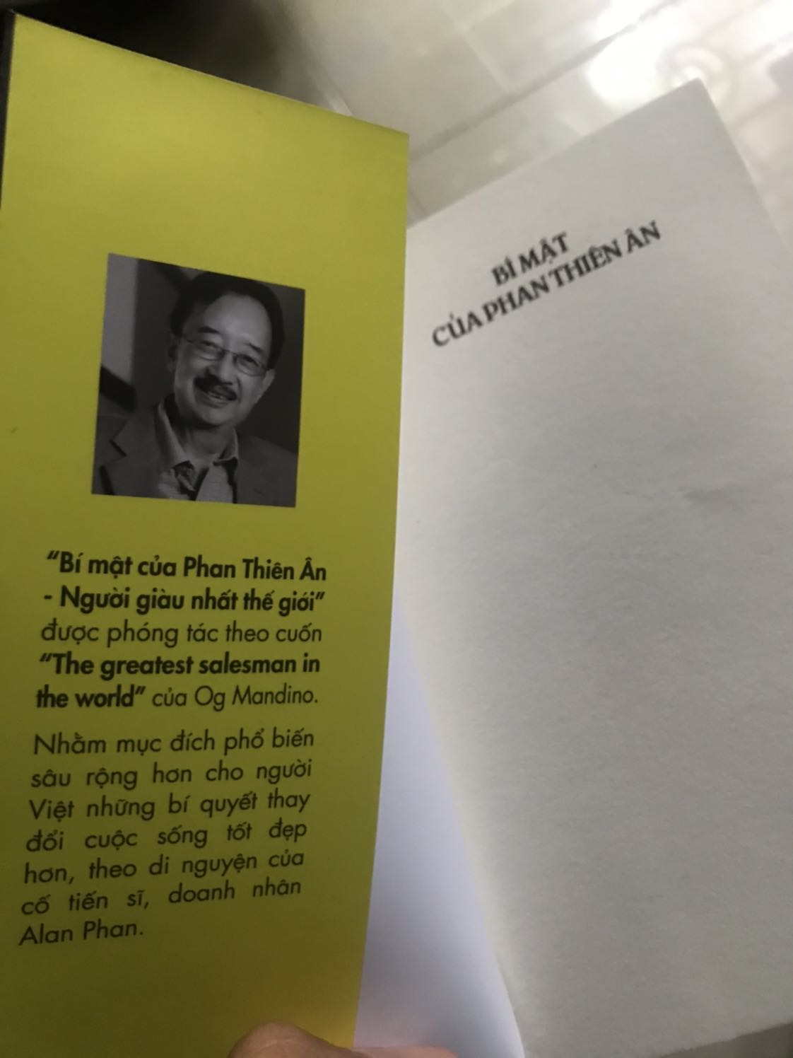 Rất Hài Long.Giao Hàng Nhanh 1 Ngày Rưỡi.Sách tốt đóng gọi gọn gàng.Chất lượng đẹp Một quyển sách bỏ túi.Nên đặt một quyển để mang theo bên mình.