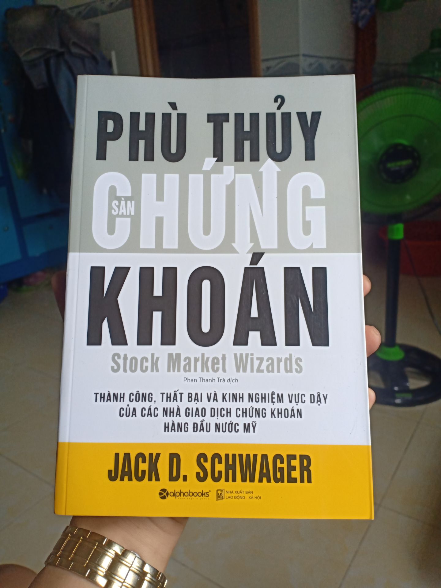 sách về lần này rất tốt luôn khỏi phải bàn cãi gì nhiều rất tốt tiki