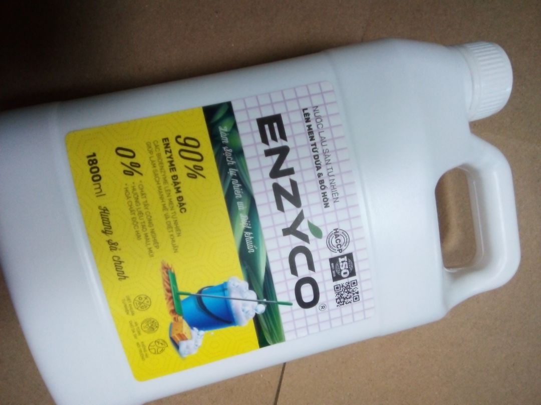 nước lau sàn mùi thơm sả chanh mùi cực thư dãn, mà còn đỡ muỗi hẳn