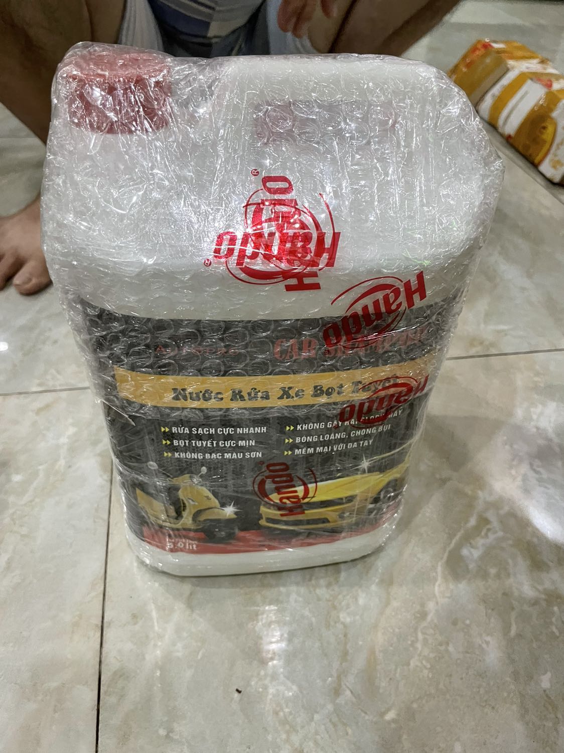 Mùi khá thơm mua lâu rồi quên chưa đánh giá, hihi, xài tốt, giá tiết kiệm, ban đầu shop giao nhầm nên liên hệ shop đổi lại hàng đúng, tiki giải quyết nhanh chóng