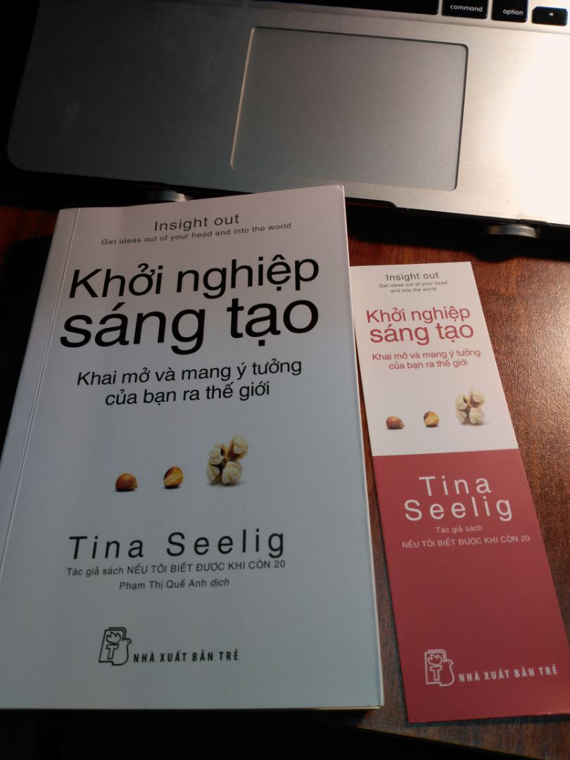 "Thử thách là theo đuổi một ý tưởng lớn đến cùng. Nếu bạn có một ý tưởng lớn, bạn cần phải thử thực hiện nó. Và nếu như bạn có ngã sấp mặt, hãy tự đứng lên và thử lại lần nữa. Hãy học hỏi từ những lỗi lầm của chính mình. Và hãy nhớ rằng bạn phải tạo ra sự khác biệt thực sự trong cuộc sống của khách hàng, nếu bạn muốn thành công". 
Mình đọc sách này sau khi ngã sấp mặt :)), sách dễ đọc, dễ thấm, dẫn chứng cụ thể chi tiết.
