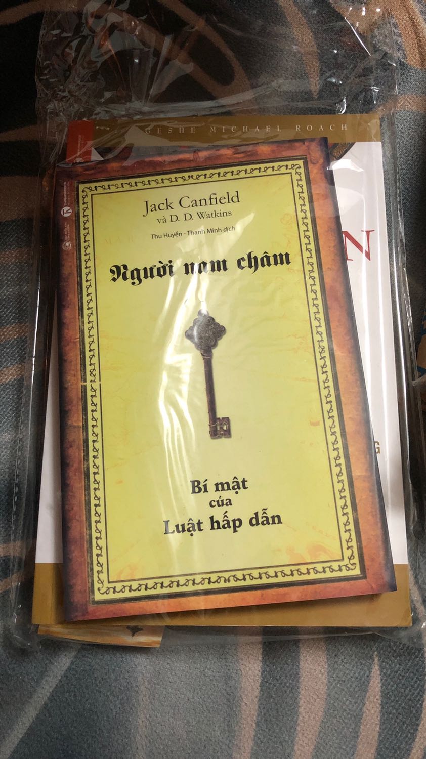Sách đẹp đúng hàng cần luôn nè !
Đóng gói chắc chắn và đẹp 
Giao hàng nhanh .Rất hài lòng