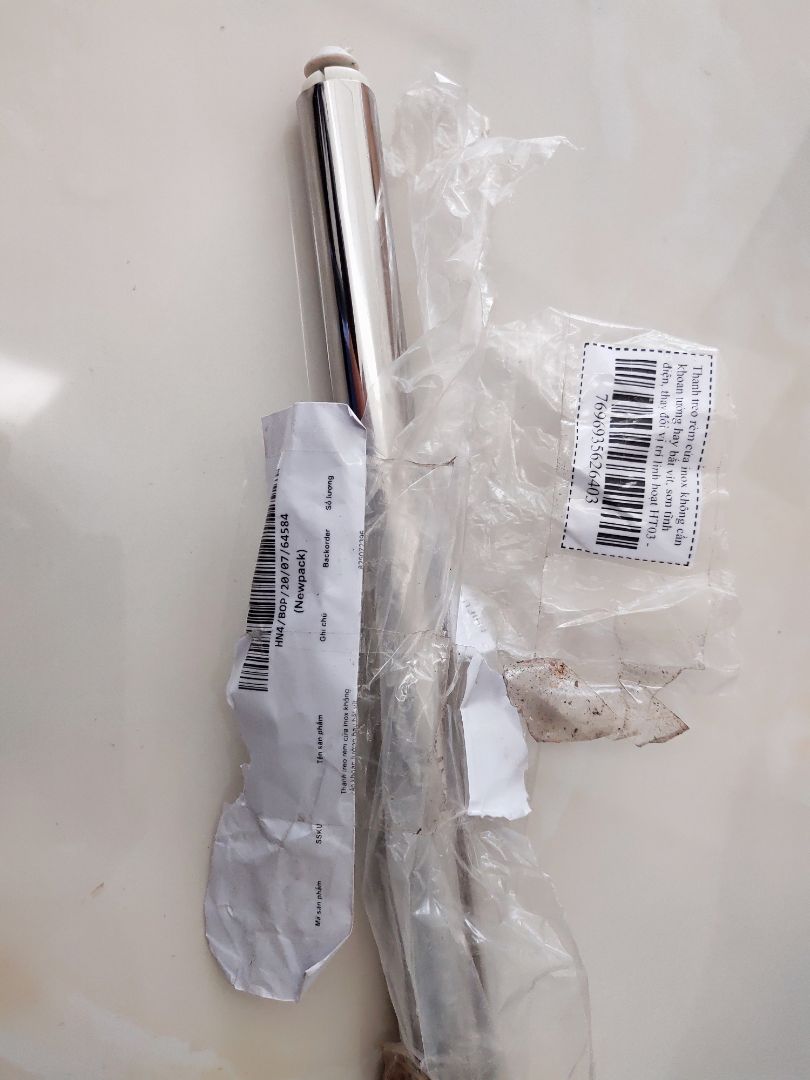 tôi rất thích sản phẩm này nên đã đặt mua. đi vắng nhờ người nhà nhận dùm về kiểm hàng thấy thiếu 1 cái chốt đầu thanh phơi và ko có cái chốt cố định thanh lớn với thanh nhỏ. tôi đề nghị đc đổi lại thanh phơi hoàn chỉnh để sử dụng. sản phẩm lỗi vì thiếu linh kiện ko phải vì chất lượng, mặc dù chưa đc sd, tôi đánh giá sf 4* chờ chính sách đổi trả hàng của tiki