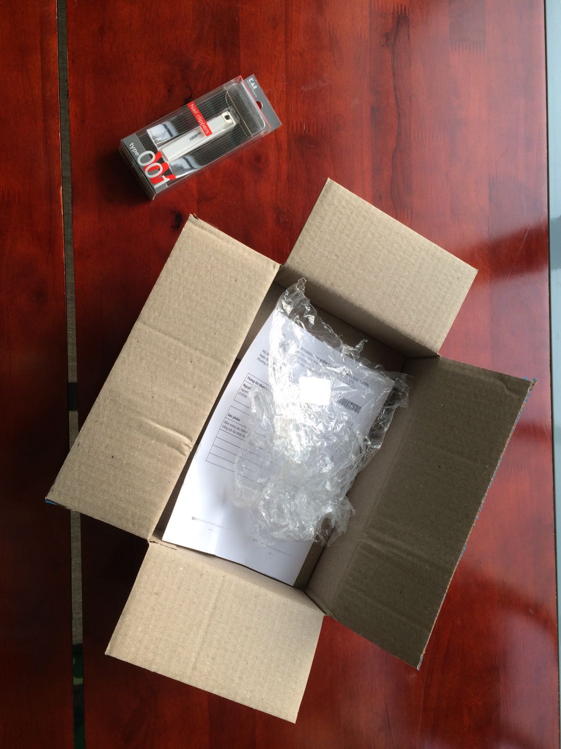 Giao hàng nhanh, đóng gói chắc chắn.
Giá cao so với các loại bấm thông thường.
Mẫu mã đẹp, dũa móng tốt, bấm sắc, dễ cầm.