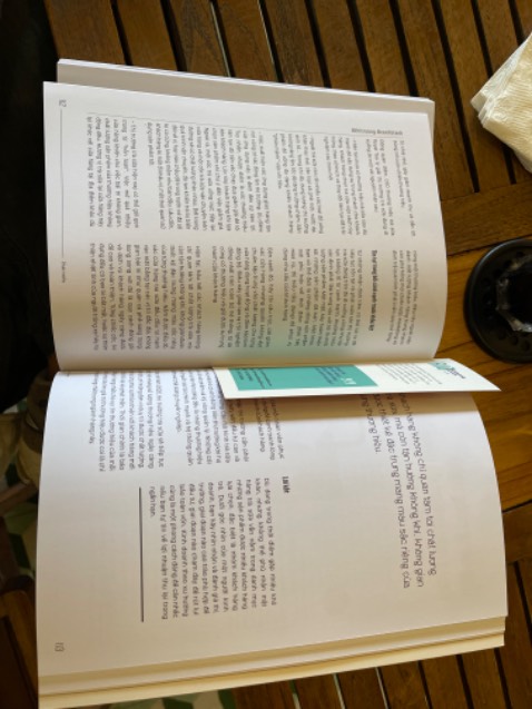 Sách hay, mọi người nên mua nha. Tiki giao hàng nhanh, sách còn nguyên, nhưng ko dc bọc bì bảo vệ