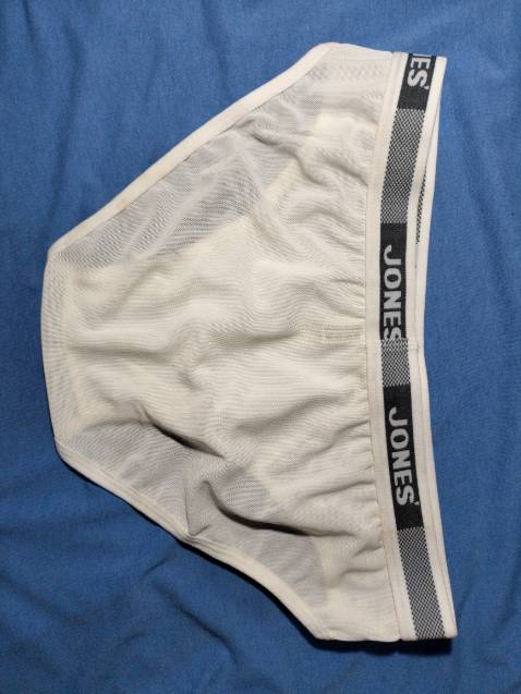 Quần đẹp, giao hàng nhanh chóng. Shop dễ thương có tặng quà cho khách hàng.