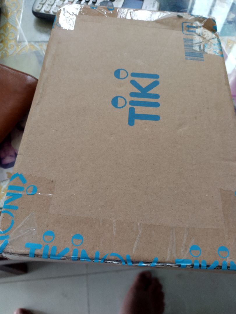 rất hài lòng giao hàng nhanh có đủ bookmark và sticker