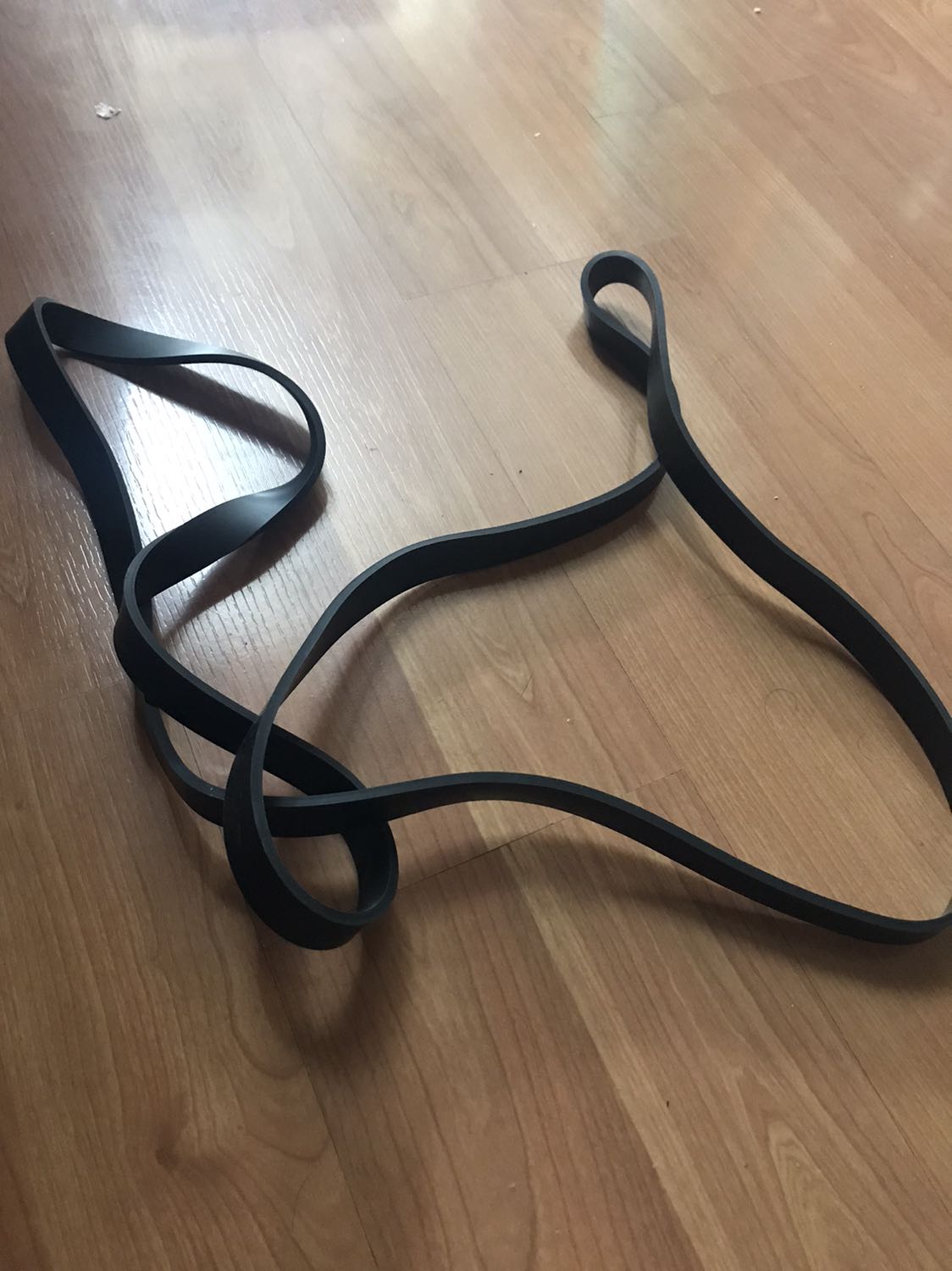 Dây cao su đơn giản, chắc chắn. Nhưng so với giá thì có vẻ hơi đắt nên để 4 sao Dây cao su đơn giản, chắc chắn. Nhưng so với giá thì có vẻ hơi đắt nên để 4 sao