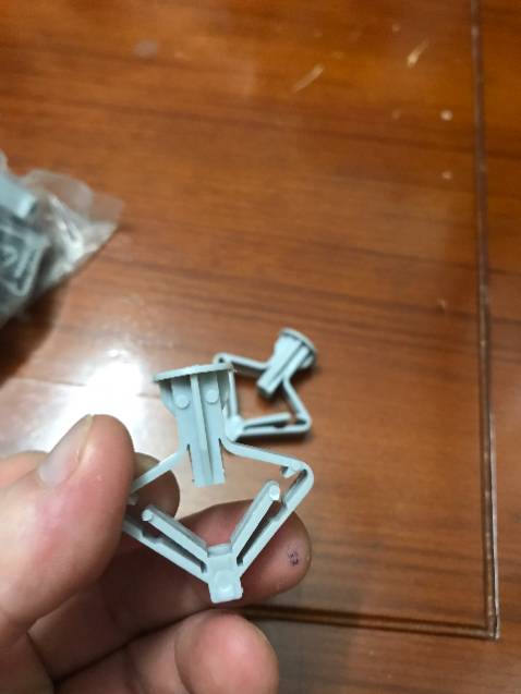 Chắc chắn lắm, không tuột như nở trắng thường dùng thoải mái khoan tường nhiều cát ít xi măng
Shop giao hàng nhanh đóng gói cẩn thận, sẽ ủng hộ shop lần sau