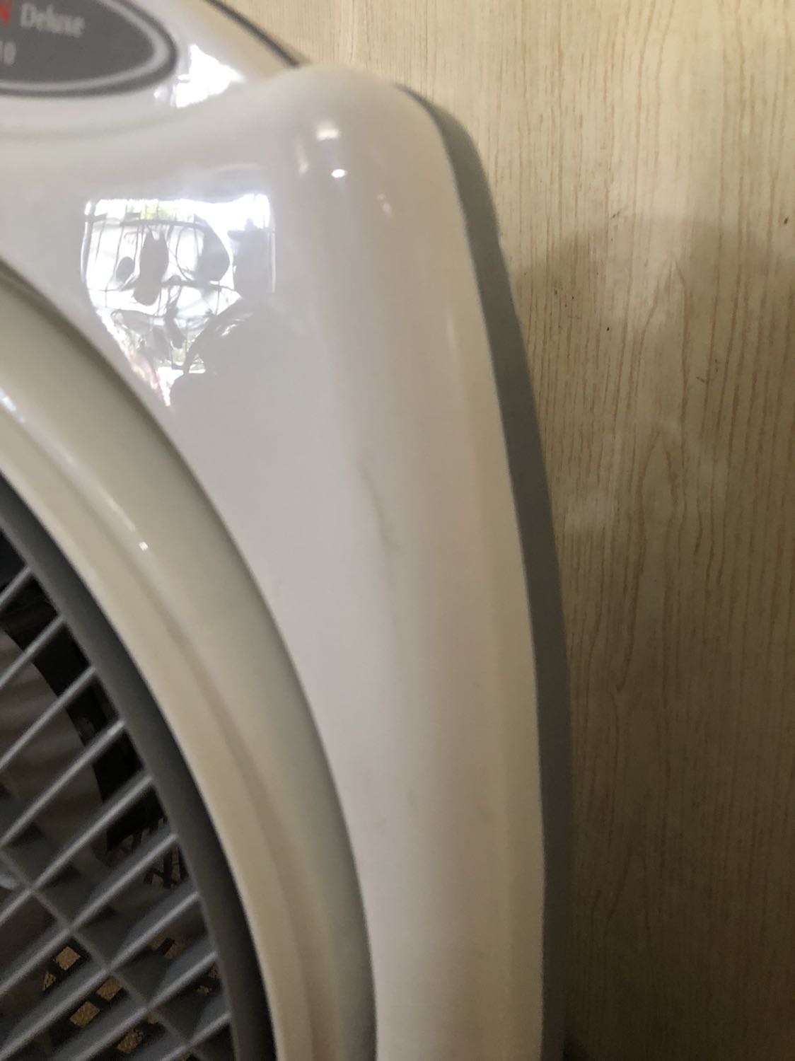 Quạt chạy êm, hàng mới sản xuất tháng 3/2022
Nhưng sao đóng gói niêm phong trong bọc nilon mà mở ra đã thấy có nhiều vết xước nhẹ rồi nhỉ, hàng đóng niêm phong trong bọc, bỏ vô thùng cattong rồi mà. Vậy là bị xước trước khi đóng bọc luôn rồi. Quạt chạy êm, hàng mới sản xuất tháng 3/2022
Nhưng sao đóng gói niêm phong trong bọc nilon mà mở ra đã thấy có nhiều vết xước nhẹ rồi nhỉ, hàng đóng niêm phong trong bọc, bỏ vô thùng cattong rồi mà. Vậy là bị xước trước khi đóng bọc luôn rồi.