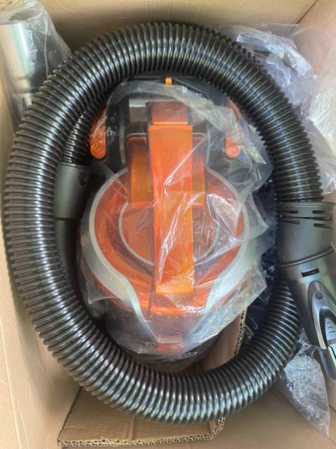 Vệ sinh nơi làm việc ghế sofa giường chiếu ....làm sạch bụi vải tóc rụng vụn bánh lông thú ...