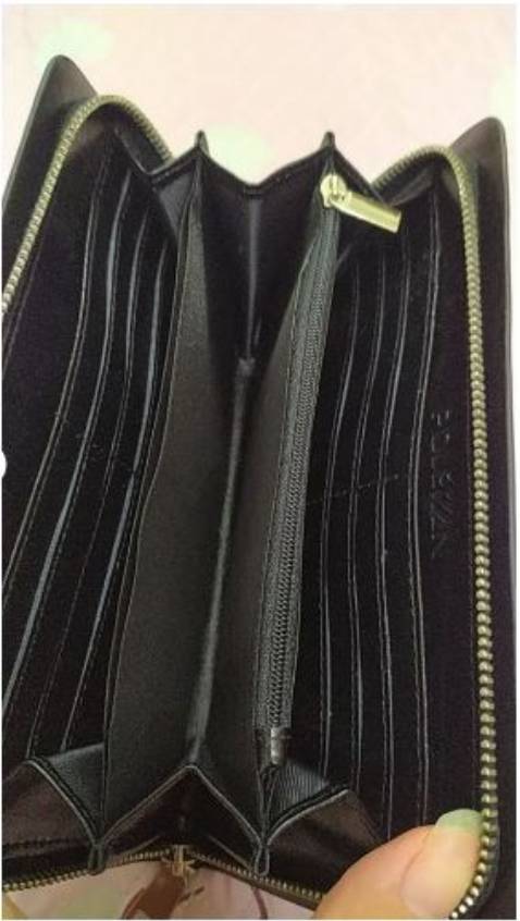 Sản phẩm đúng như hình da mềm, đường nét tinh tế, đáng mua với tầm tiền