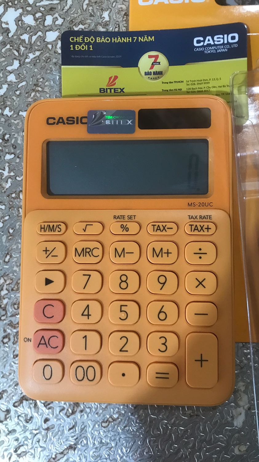 Ngoại hình có vẻ ổn nhưng màn hình hiển thị số rất mờ trong khi điều kiện sáng tốt. Trong điều kiện sáng yếu thì máy không hiển thị số trong khi máy có 2 chế độ pin. Yêu cầu Tiki đổi hàng hoặc cho phương án xử lý. Ngoại hình có vẻ ổn nhưng màn hình hiển thị số rất mờ trong khi điều kiện sáng tốt. Trong điều kiện sáng yếu thì máy không hiển thị số trong khi máy có 2 chế độ pin. Yêu cầu Tiki đổi hàng hoặc cho phương án xử lý.