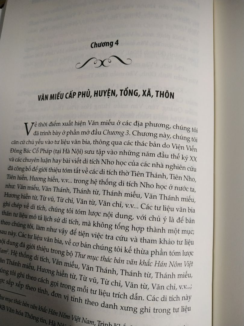 Sách hay, viết chỉn chu, nhiều thông tin hấp dẫn. Bìa cứng chắc chắn. Giao hàng nhanh chóng, sạch đẹp. Quá ưng! lại còn được áp mã giảm giá xịn xò.