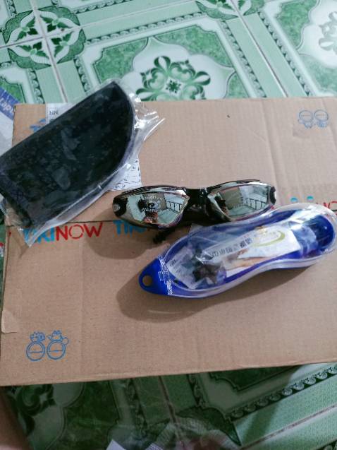 Sản phẩm chắc chắn, có hộp đựng kính đẹp, phụ kiện đầy đủ kèm mũ bơi rất hợp lý
Chất lượng ok, rất đáng tiền mua. giao hàng nhanh, đóng gói cẩn thận. Lại còn shop tư vấn hỗ trợ nhiệt tình, thân thiện. Sẽ ủng hộ shop lâu dài:))))
Cảm ơn Shop, cảm ơn tiki Sản phẩm chắc chắn, có hộp đựng kính đẹp, phụ kiện đầy đủ kèm mũ bơi rất hợp lý
Chất lượng ok, rất đáng tiền mua. giao hàng nhanh, đóng gói cẩn thận. Lại còn shop tư vấn hỗ trợ nhiệt tình, thân thiện. Sẽ ủng hộ shop lâu dài:))))
Cảm ơn Shop, cảm ơn tiki
