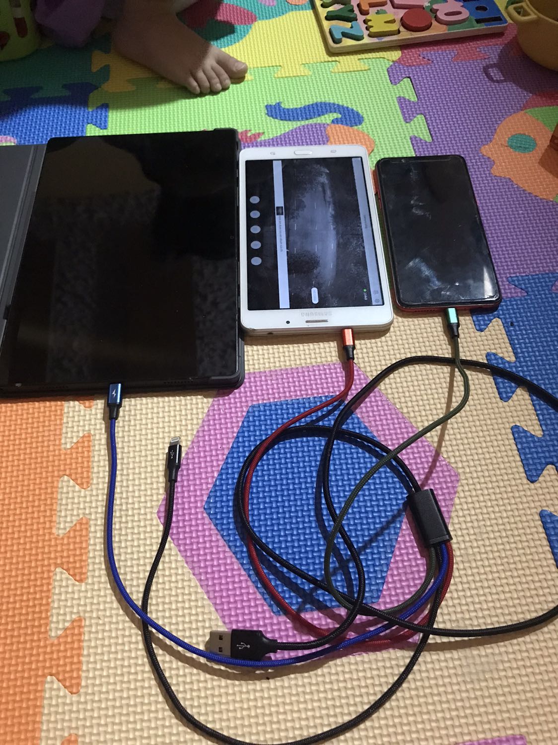 Mình đã đặt mấy Sop mẫu dây này. 
Nhà đông người nên mình mua 4,5 cái. 
Mỗi Sop một giá khác nhau nên để dùng thử xem chất lượng thế nào?