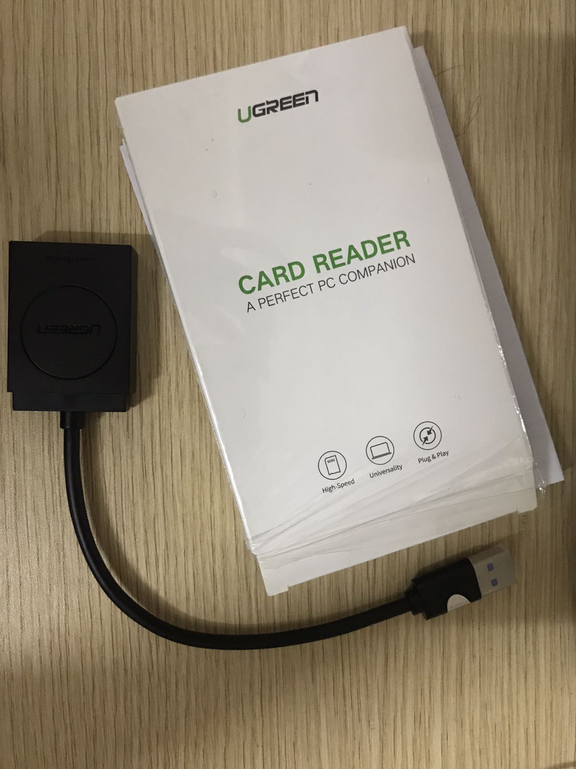 Sản phẩm dùng tốt, tốc độ truyền dữ liệu nhanh. Mình copy ảnh raw từ thẻ nhớ thấy khá nhanh. Điểm chưa hài lòng duy nhất là lúc nhận hàng hộp đã rạch nilon và túi đựng bên trong rách một lỗ. (Mình đoán là bên cung cấp *** thiết bị)