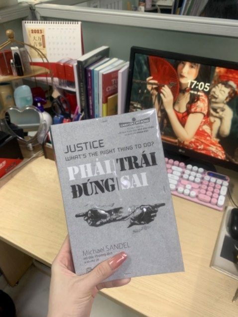 Lâu rồi mình mới mua lại sách trên tiki, giao hàng rất nhanh luôn 🥰🥰🥰 Đang bị triết học cuốn hút