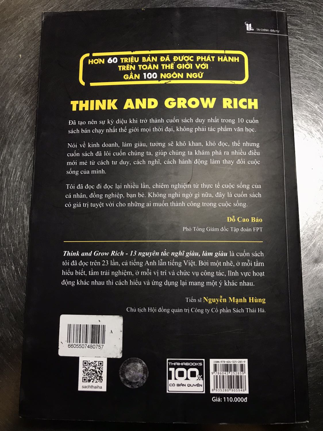 Tiki giao hàng nhanh. Đóng gói kỹ. Rất hài lòng về dịch vụ giao hàng
Quyển này nói lên những mấu chốt quan trọng, cần thiết và chỉ dẫn cách vận dụng vào cuộc sống để có thể trở nên giàu có. Sách rất hữu ích, nên đọc ạ ❤️
