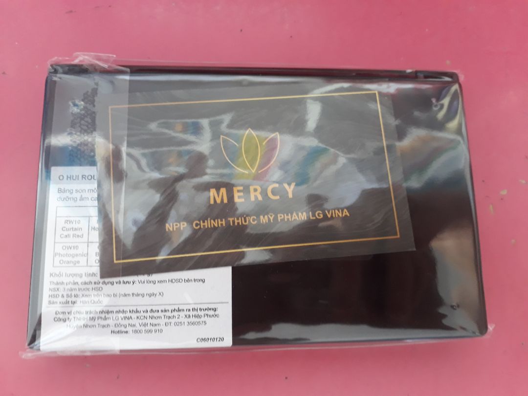 đóng gói chắc chắn, shipper thân thiện, son có mùi thơm nhẹ dễ chịu, son đánh có lên màu nhưng hơi nhạt xíu. nói chung là oke:))