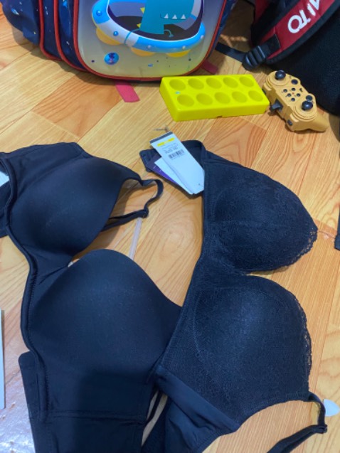 Áo đẹp, mẫu đẹp, nhưng form áo lúc nào cũng to hơn mình đặt mấy lần khác size mà chưa vừa size nào hết