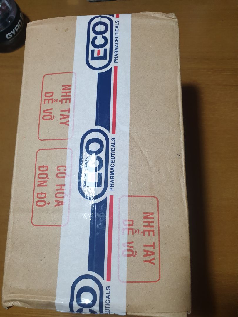 Thuốc chính hãng của Eco. Đóng hộp và bao bì đều có logo Eco nhưng các hộp thuốc đều không cho tích điểm.
