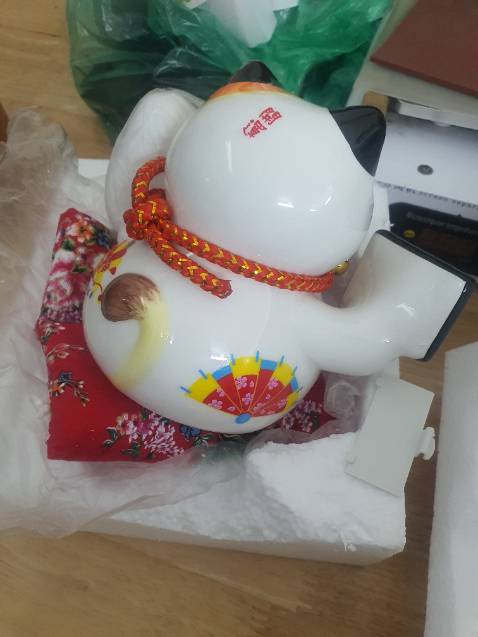 Tiki đóng gói ok, sản phẩm k có sạc phụ kiện, shop nên chỉnh sửa lại nếu sp có thay đổi.