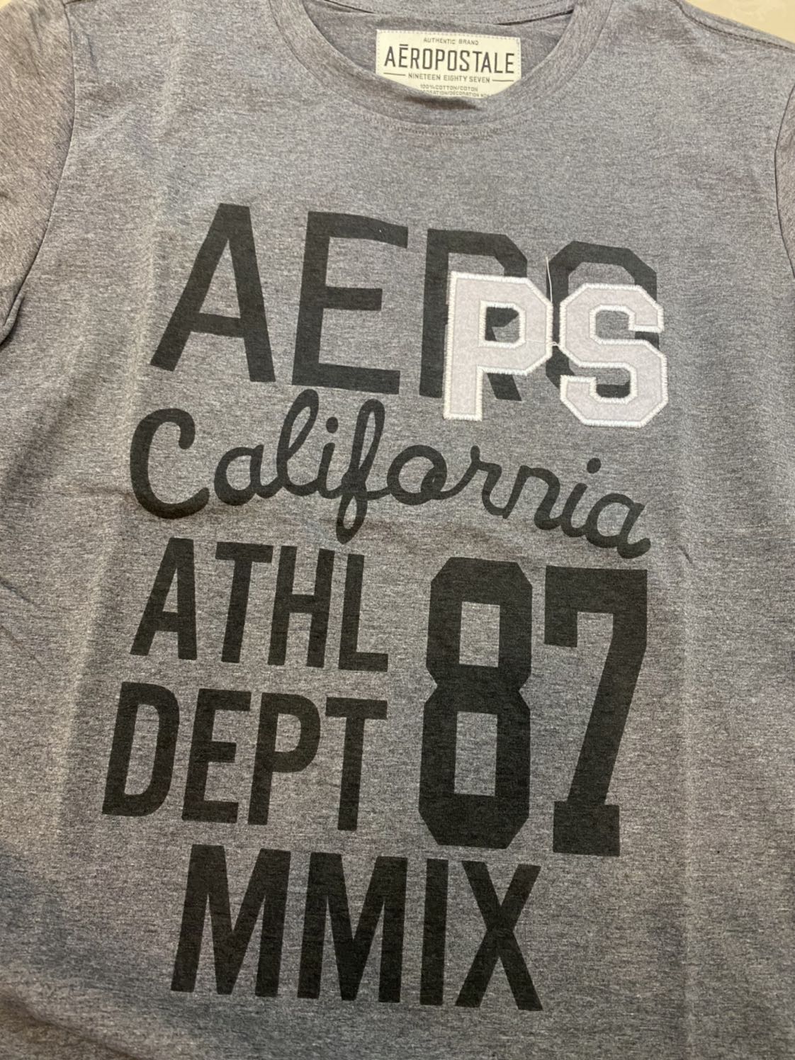 Áo đẹp, chất mịn form lên đẹp. Sẽ ủng hộ shop dài dài ạ