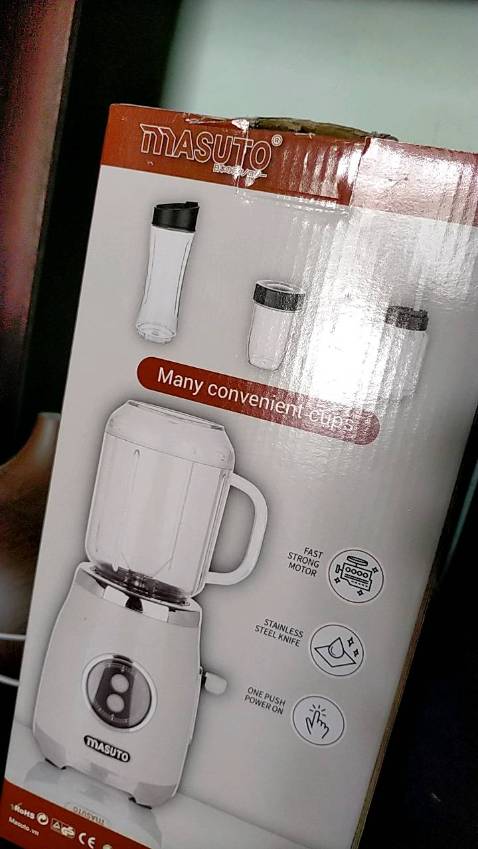 Rất là ưng ý, máy xay công suất lớn, xay hoa quả rất nhuyễn. Kèm bình nước với ống hút tiện lợi. Lần sau sẽ ủng hộ