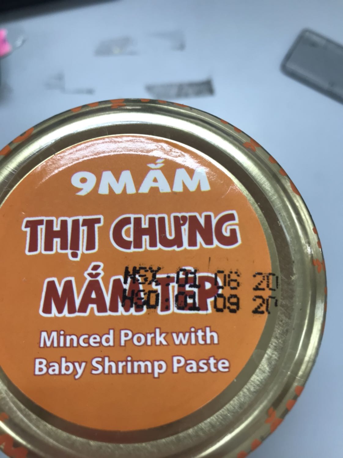 mắm vị ngon, mặn nhẹ, có nhìu thịt và tép, thơm ,đóng gói chắc chắn