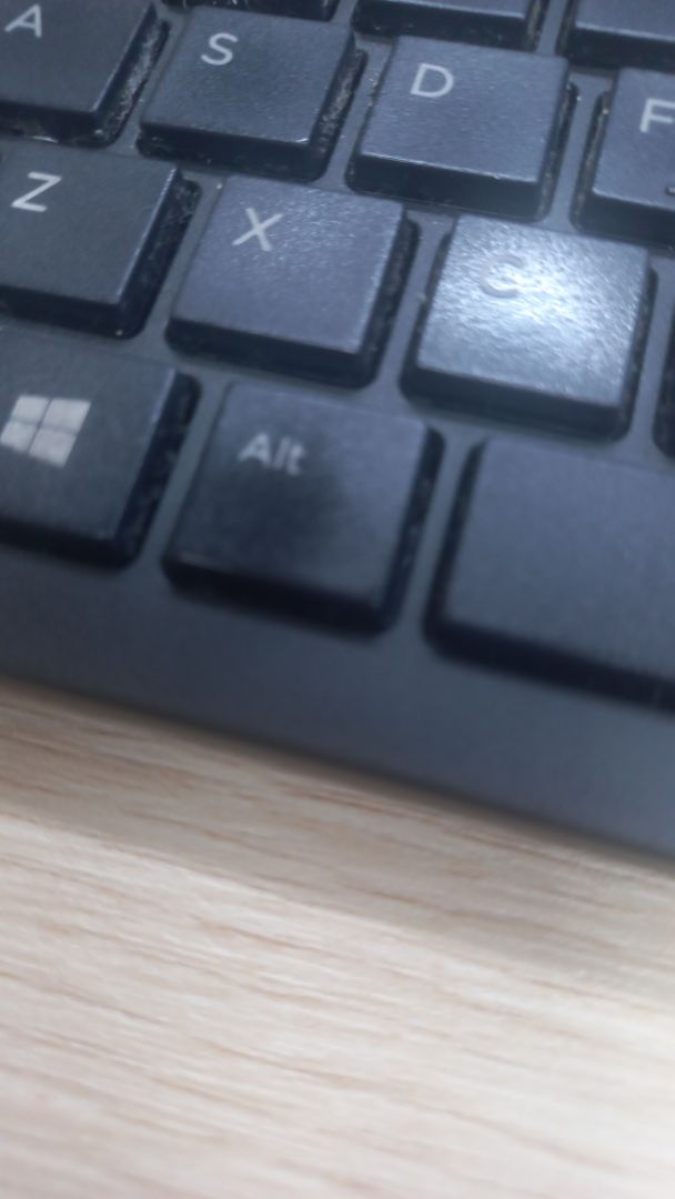 Nói chung cũng thấy tạm dc. Mới dc được 1 lần nên k biết hiệu quả thế nào. Làm cái phiếu bảo hành hơi khó khăn tí. Nhưng shop cũng hỗ trợ nhiệt tình. K biết sao lúc mình sài hơi lâu xíu máy lại tự động tắt nguồn. Mở cũng k dc luôn í. Để mấy hôm vẫn chưa thử lại k biết có bị lỗi gì không